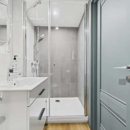 Apartment M9 Centre - 7 Min To Old Town