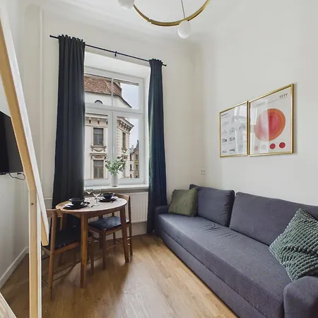 Apartment M9 Centre - 7 Min To Old Town