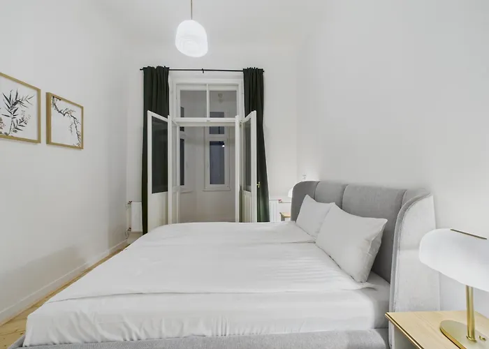 M9 Downtown By Bnbverit Apartment