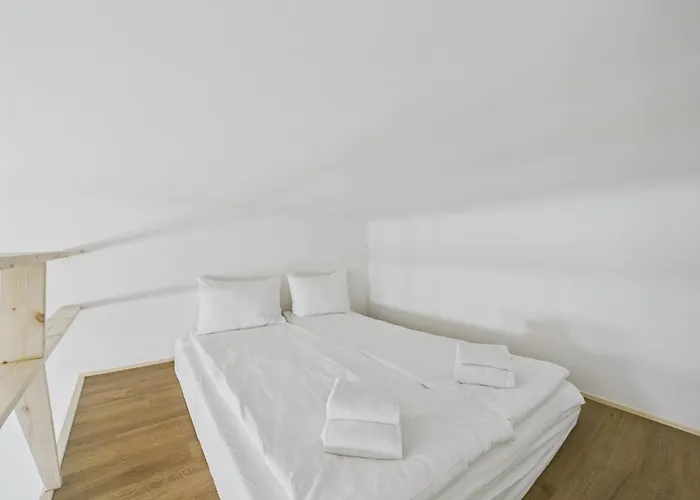 M9 Downtown By Bnbverit Apartment